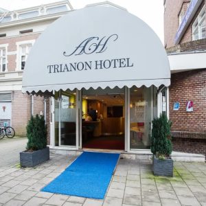 Budget Trianon Hotel
