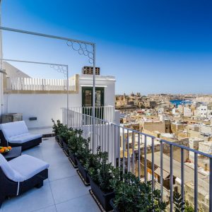 breaks to malta
