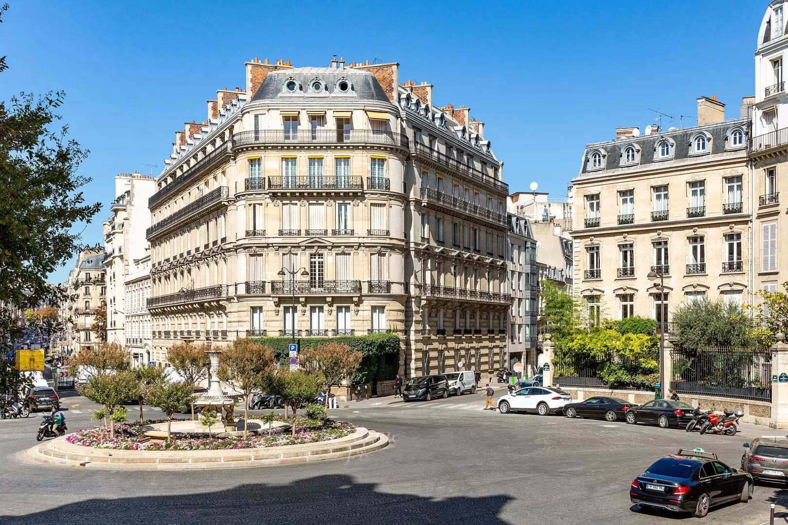 Last minute breaks to Paris